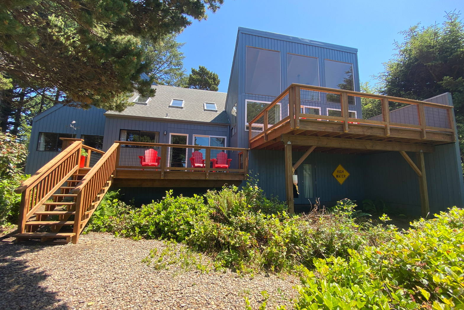 Love & Lighthouse Hideaway